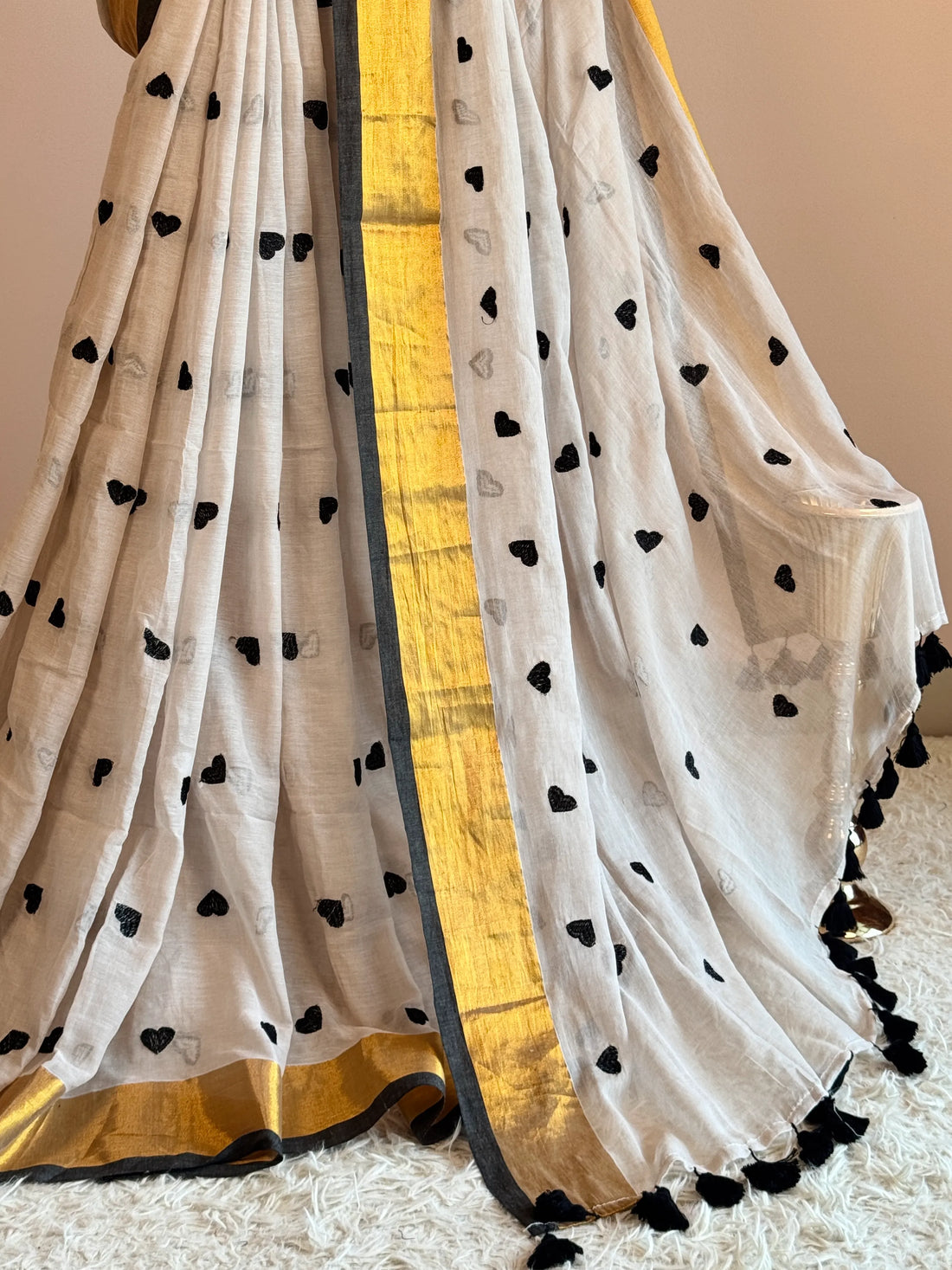 Beige Black Cotton Heart Butti Bengal Saree - view 4