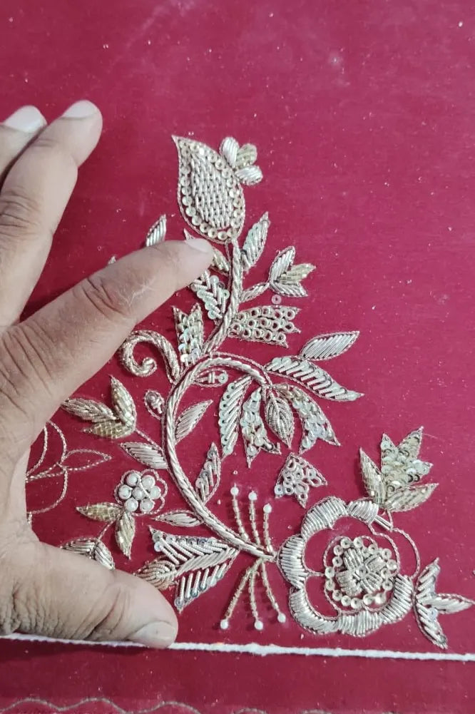 A border motif, up close