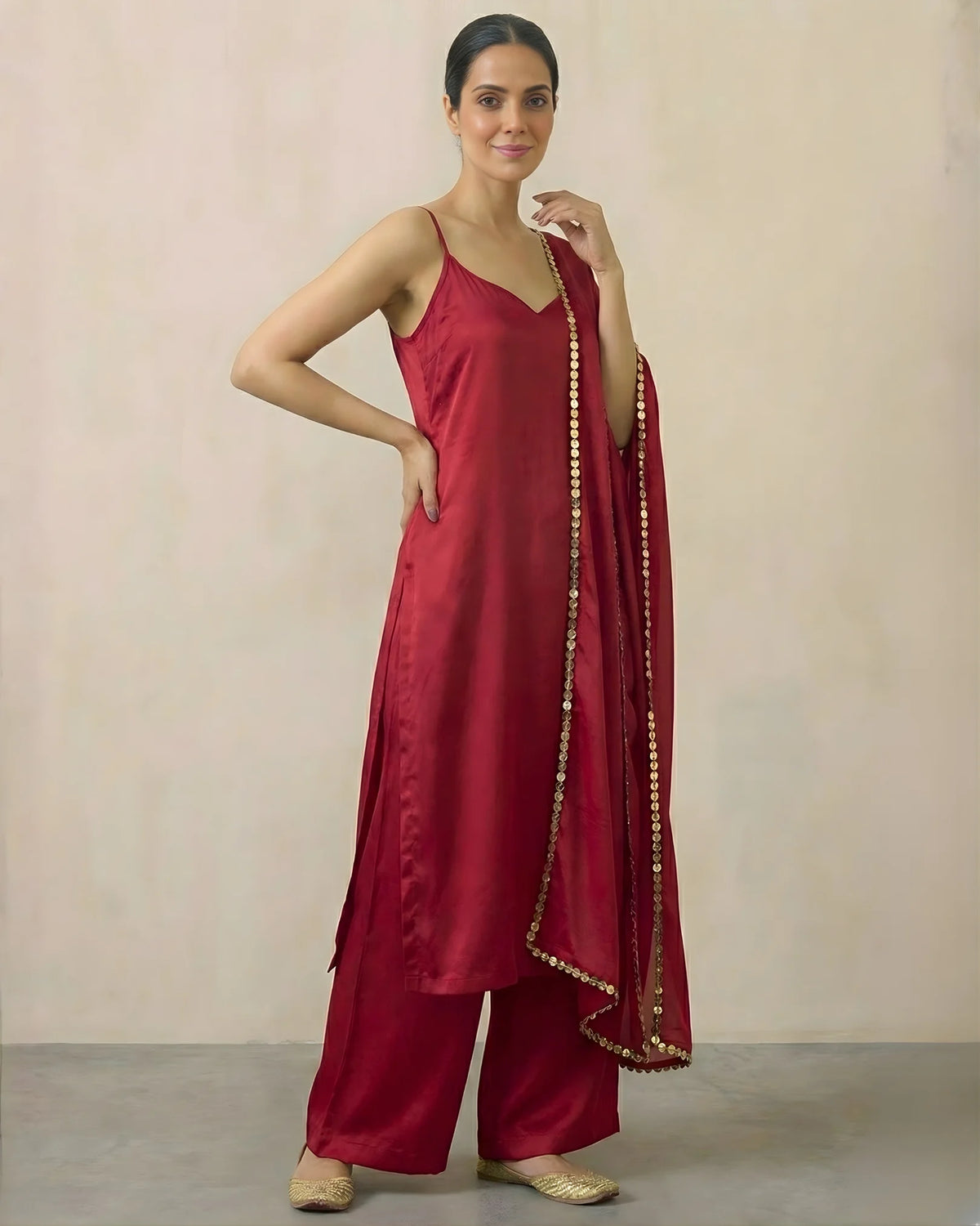 Red Crepe Silk Plain Kurti Pants Set - view 3