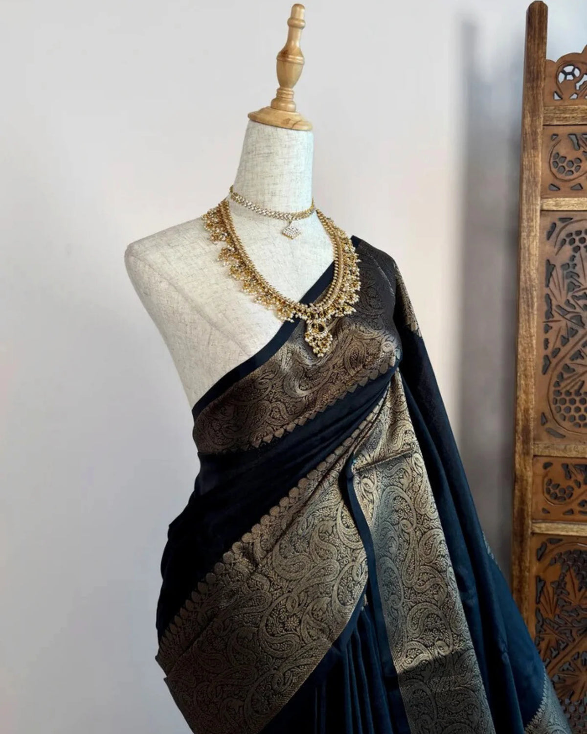 Black Silken Cotton Zari Banarasi Saree - view 3