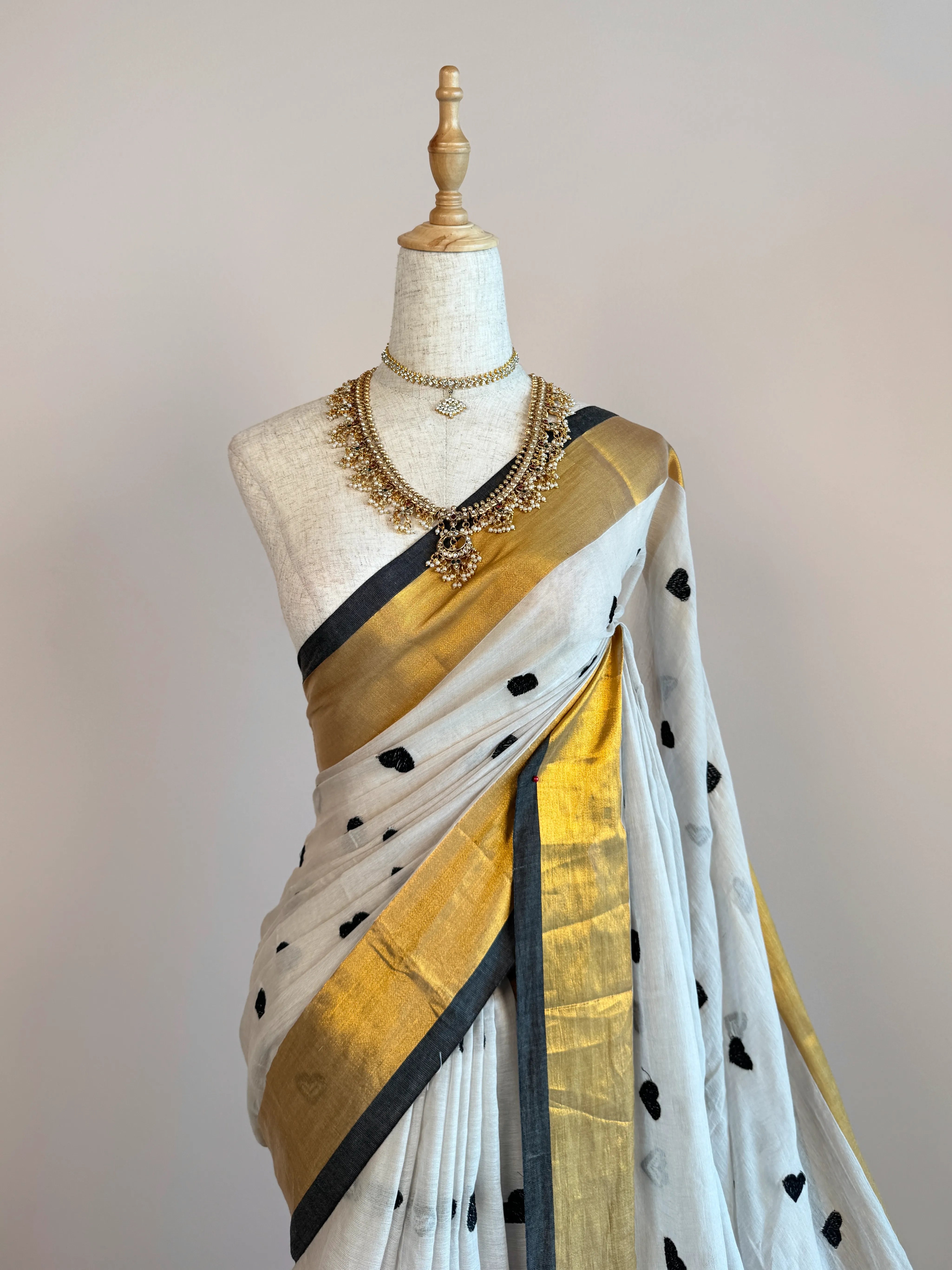 Beige-Black Handspun Pure-Cotton Heart-Embroidered Butti Bengal-Saree