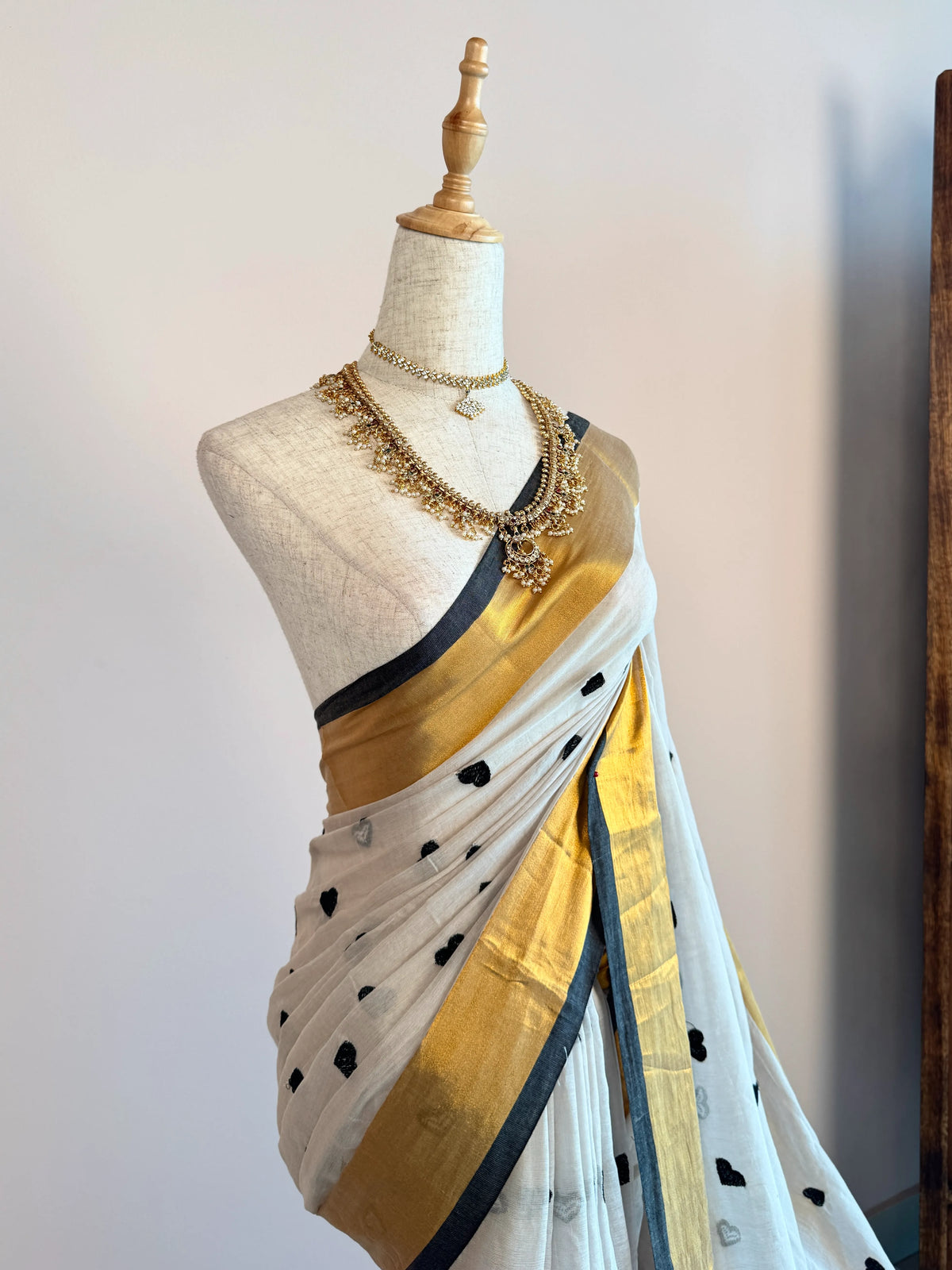 Beige Black Cotton Heart Butti Bengal Saree - view 3