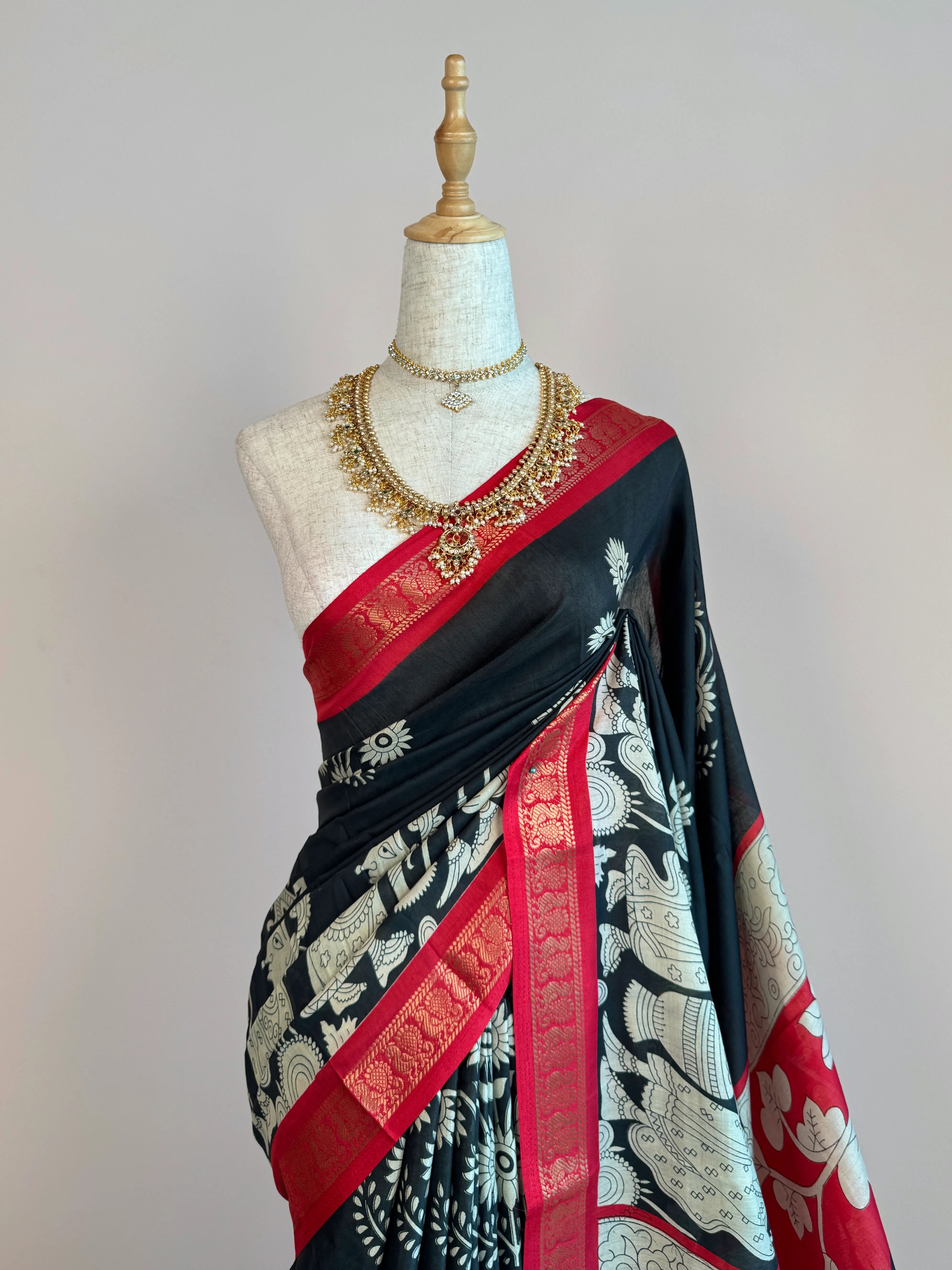 Black-Red Pure-Cotton Kalamkari Floral-Blouse North-Saree