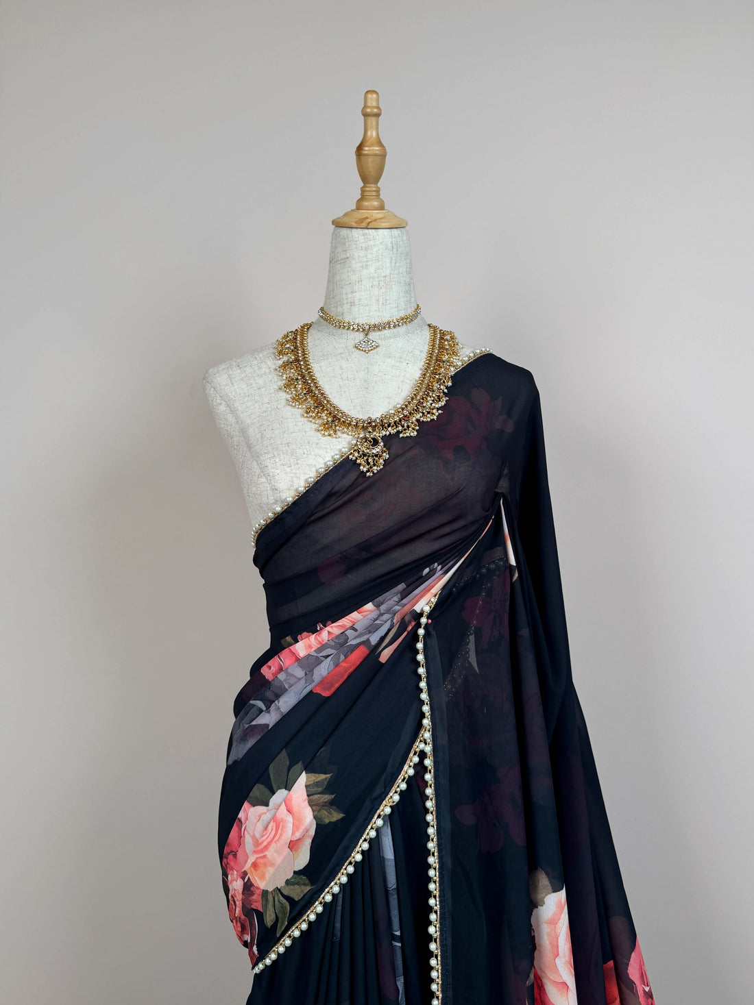 Black Georgette Pearl Border North Saree - view 3