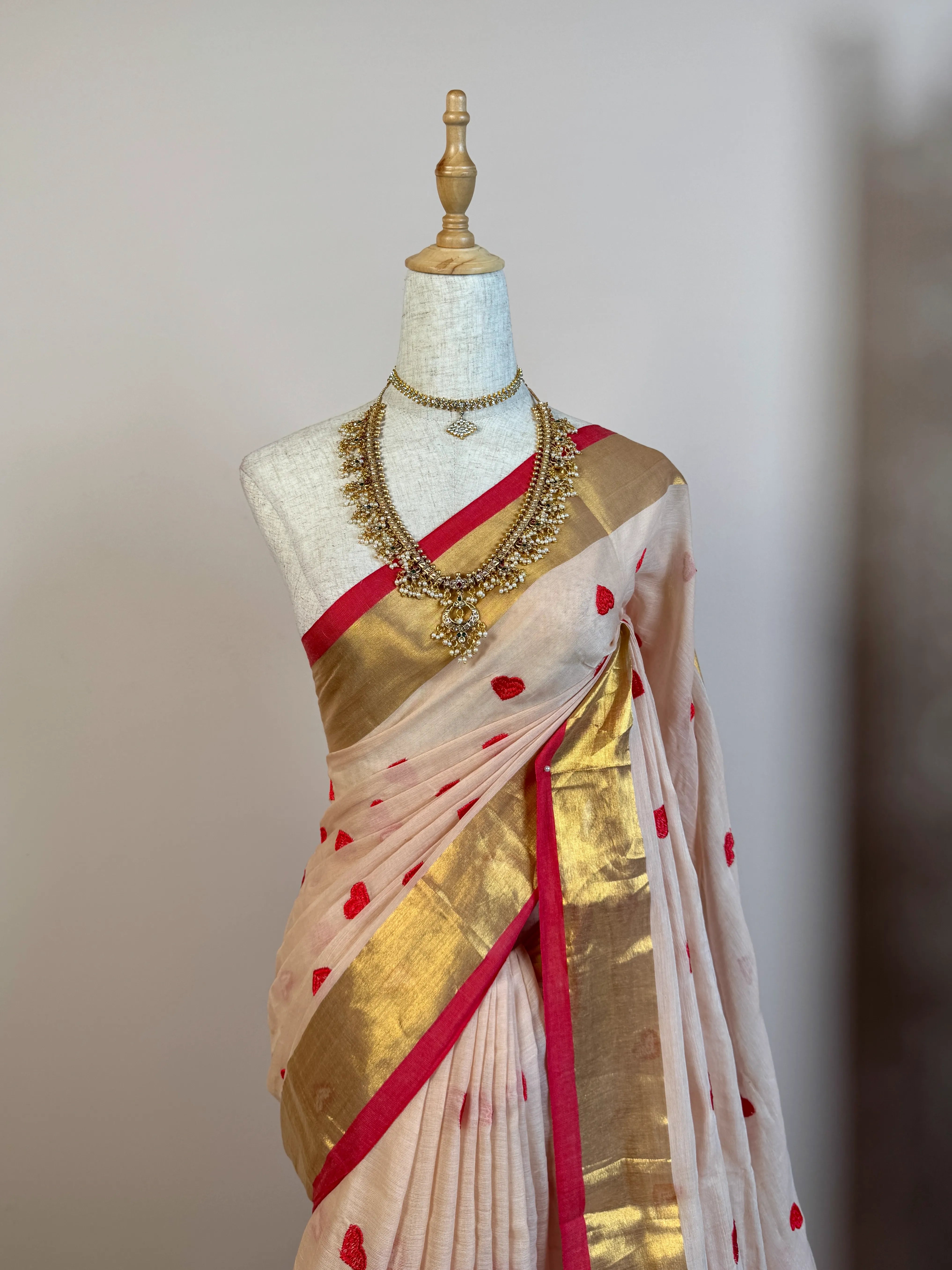 Beige-Red Handspun Pure-Cotton Heart-Embroidered-Butti Bengal-Saree