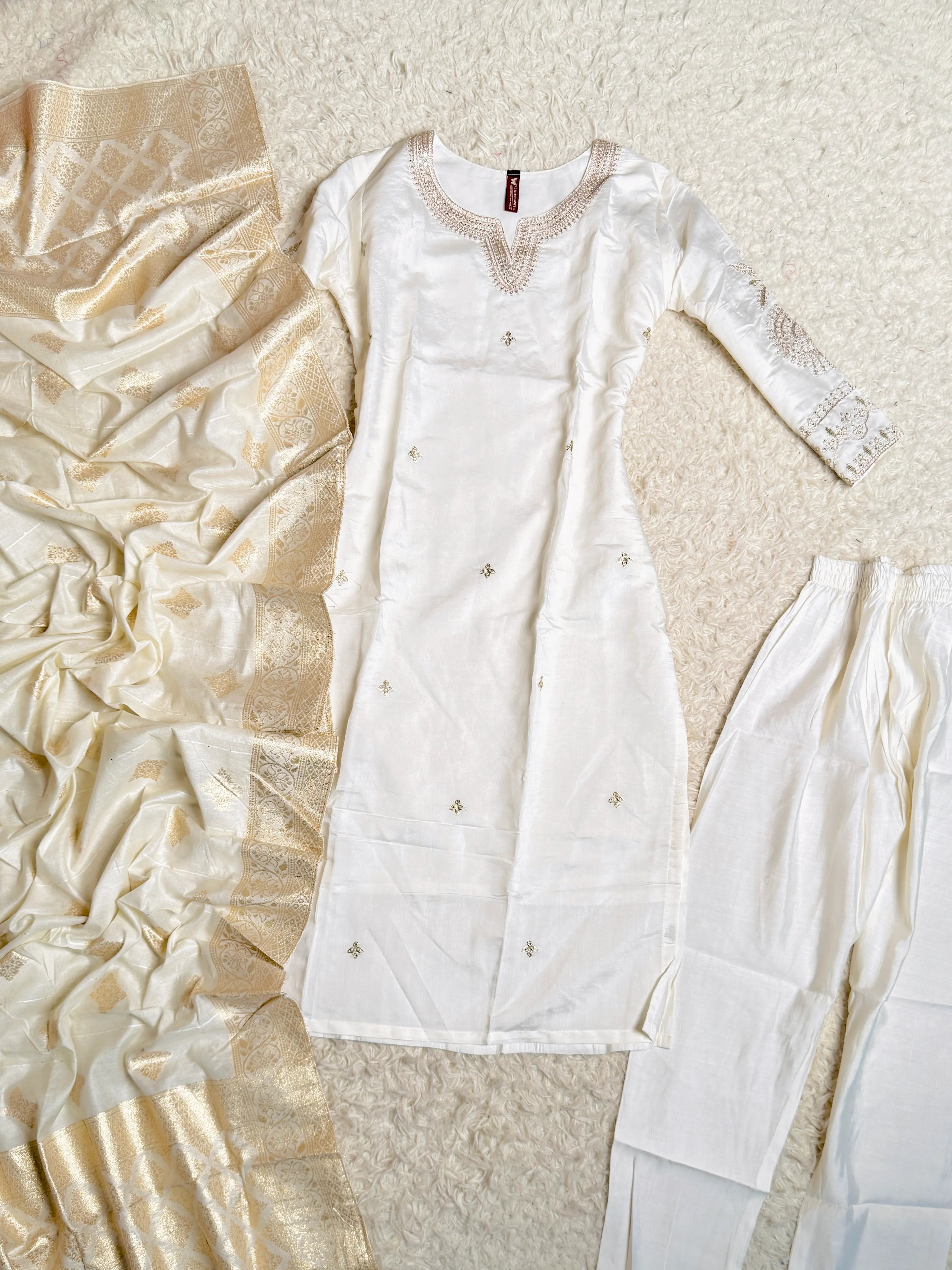 White Crepe-Silk Zari-Embroidery Kurti-Pants-Banarasi-Dupatta-Set